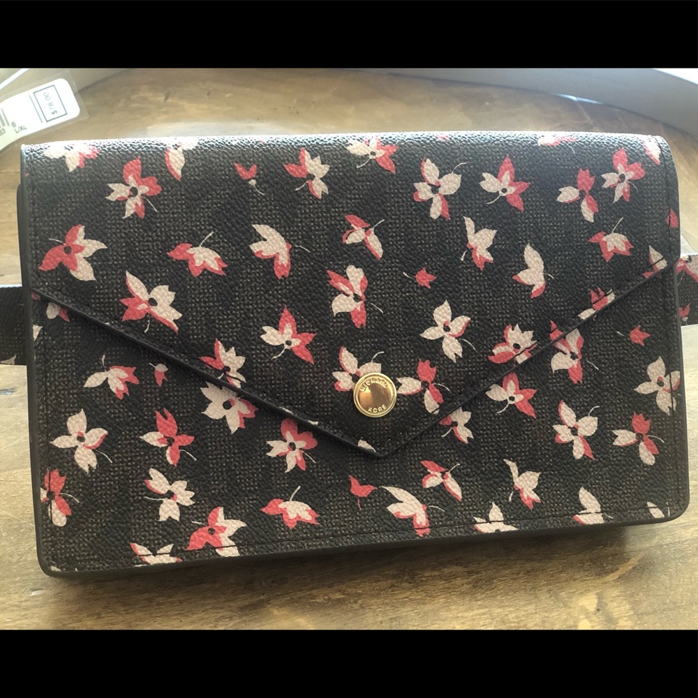 Michael Kors Belt Wallet